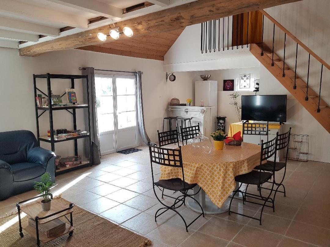 Le Grand Coudreau Bed & Breakfast Nazelles-Negron Ngoại thất bức ảnh